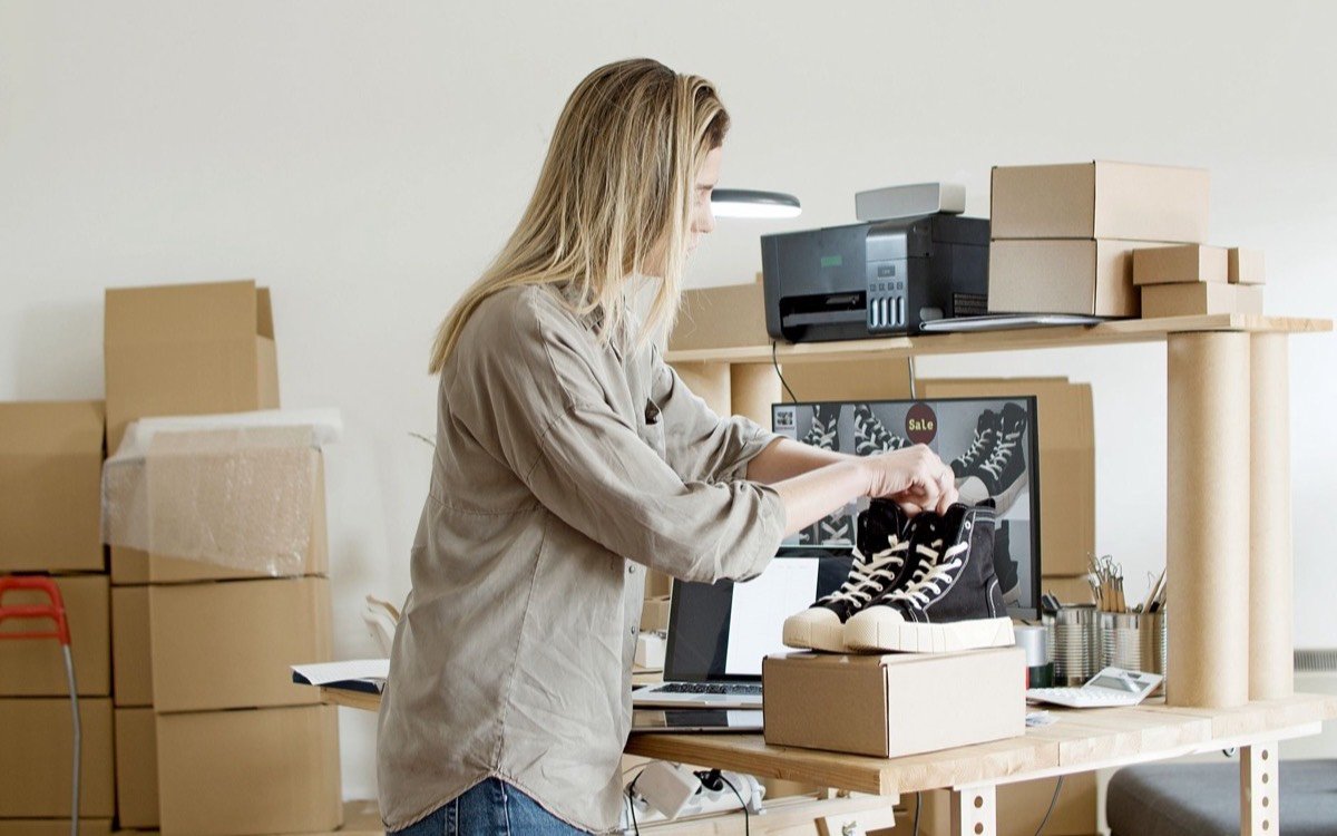 Logística para retail multi-tienda: cómo abastecer sucursales